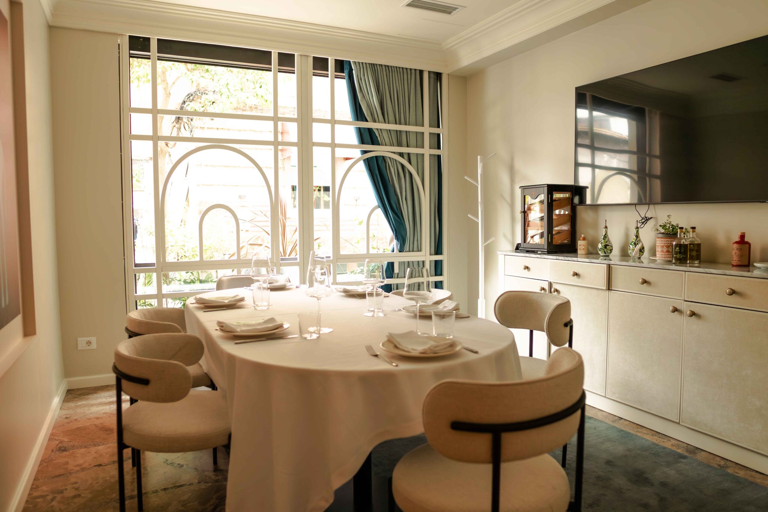 Tirana private dining room at Casa Mandarine